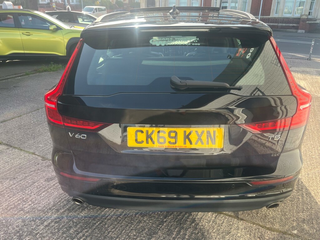 Volvo V60 T5 Momentum Plus  #6