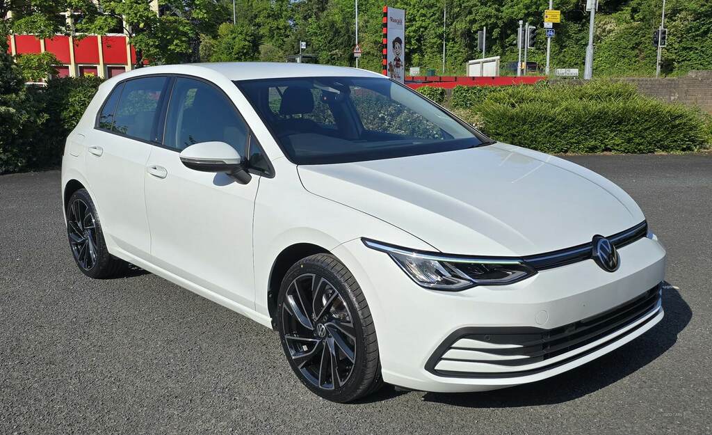 Volkswagen Golf 1.0 Tsi Life White