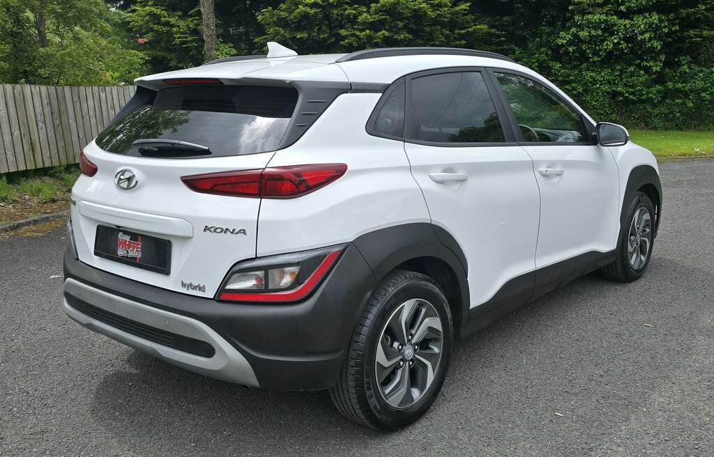 Hyundai Kona 1.6 Gdi Hybrid Se Connect Dct PXZ2643 White #3