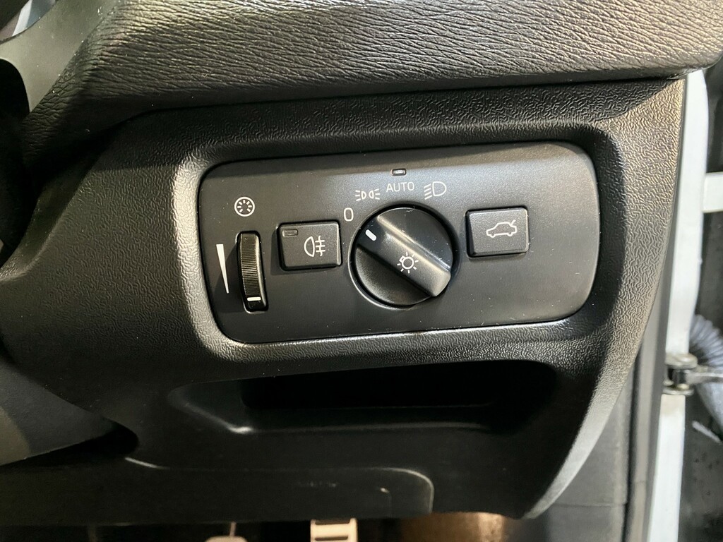 Volvo V40 Se Lux #30