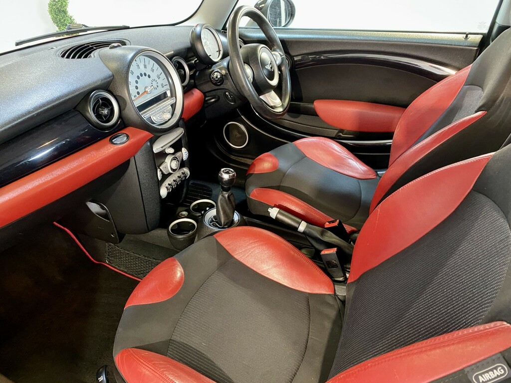 Mini Hatch 1.6 Cooper Euro 4 Black #13