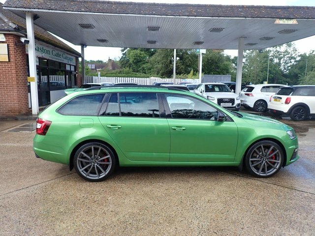 Skoda Octavia Estate HY20LXB Green #2