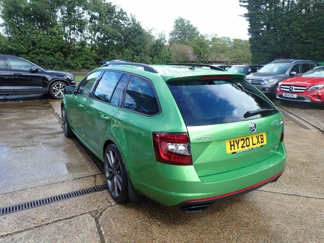 Skoda Octavia Estate HY20LXB Green #5