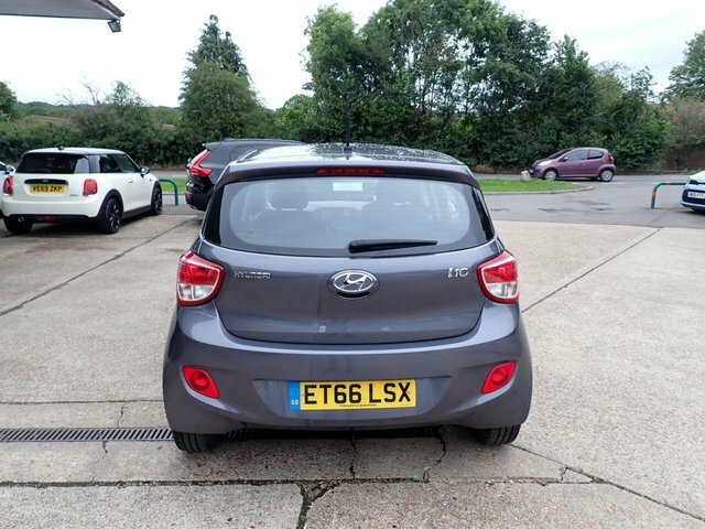Hyundai I10 Hatchback ET66LSX Grey #4