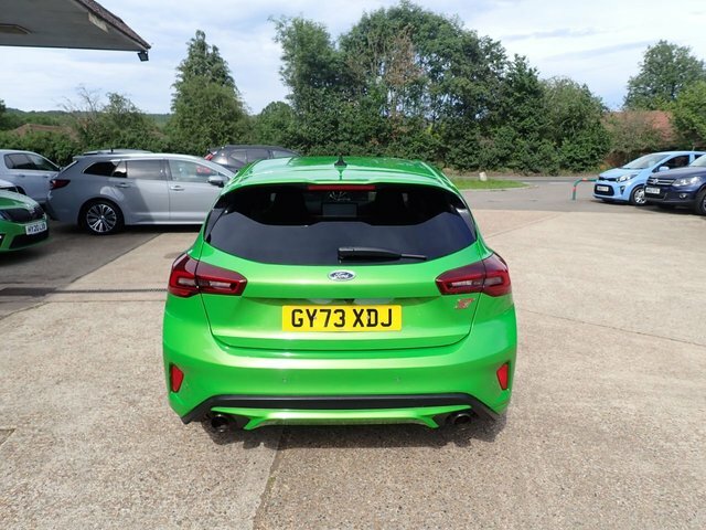 Ford Focus Hatchback GY73XDJ Green #4