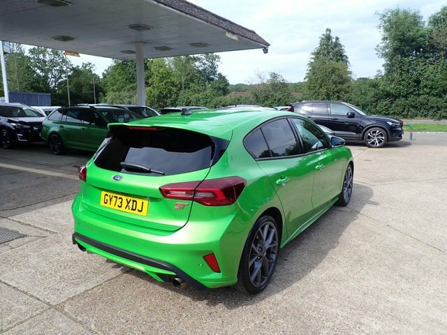 Ford Focus Hatchback GY73XDJ Green #3