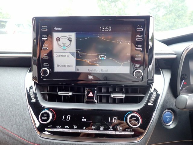Toyota Corolla Vvt I Design White #23