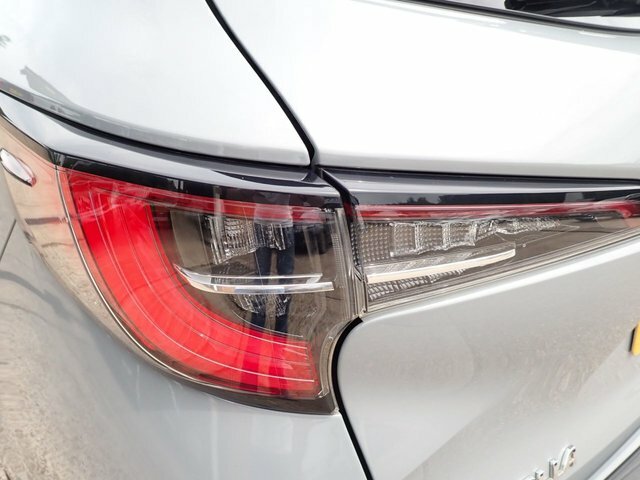 Toyota Corolla Vvt I Design White #40