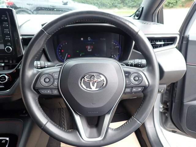 Toyota Corolla Vvt I Design White #22