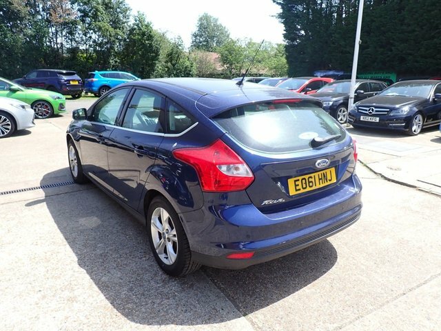 Ford Focus Home Car Detail #3