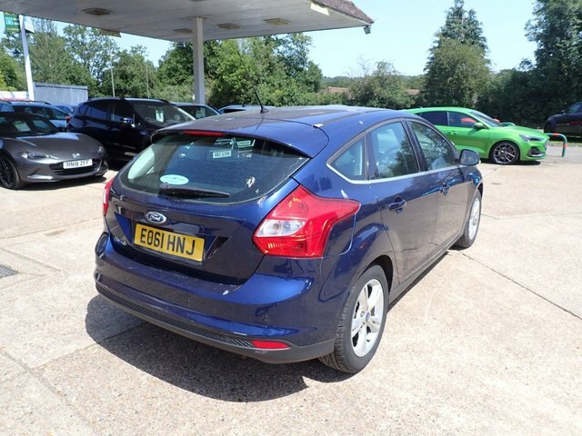 Ford Focus Home Car Detail #2