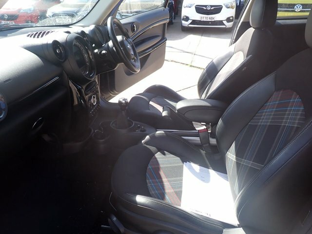 Mini Paceman Cooper S Black #11
