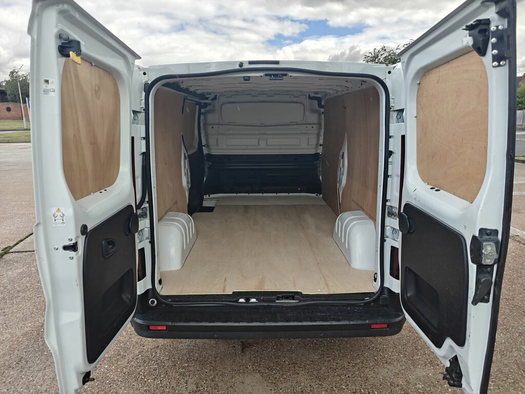 Renault Trafic 2.0 Dci Blue Ll30 Advance Panel Van Man NY73AVF White #2