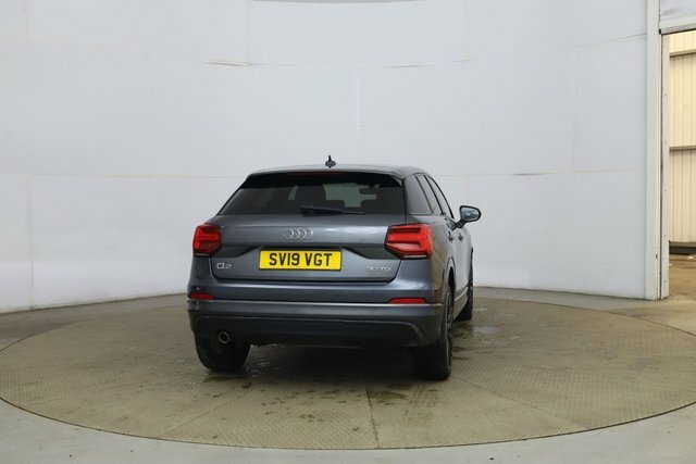 Audi Q2 Tdi 30 Black Edition SV19VGT Grey #6