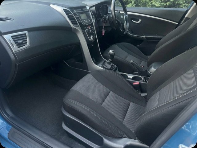 Hyundai I30 Crdi Blue Drive Active Blue #2