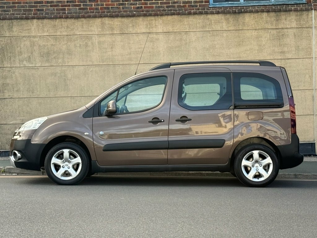 Peugeot Partner Tepee 1.6L Tepee Outdoor Brown #2