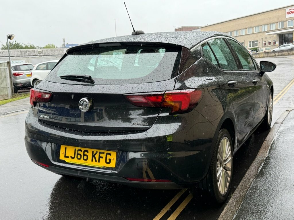 Vauxhall Astra 1.4L Elite Black #4