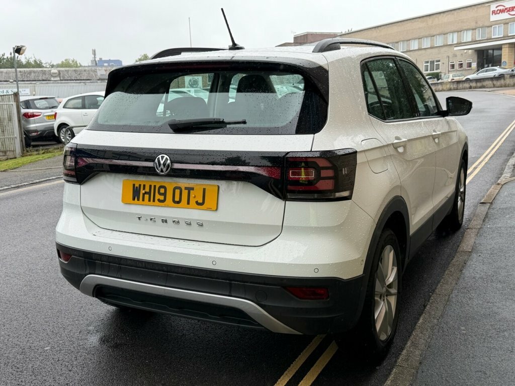 Volkswagen T-Cross 1L Se White #4