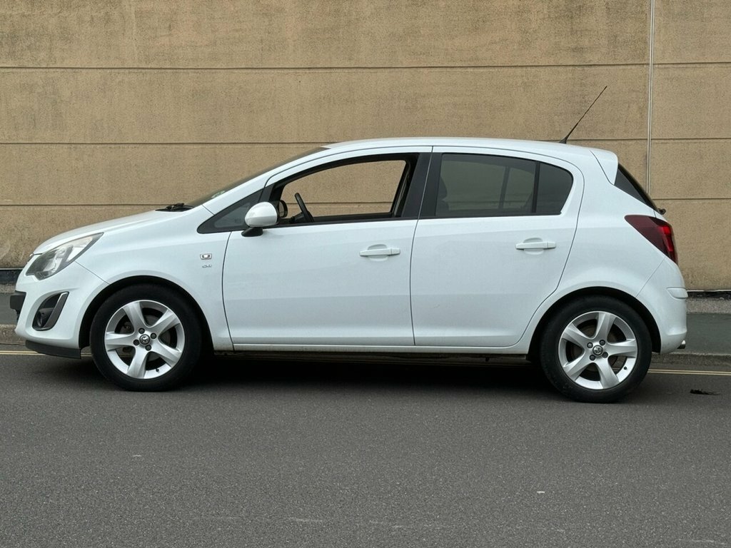 Vauxhall Corsa 1.2L Sxi WP14BCZ White #4