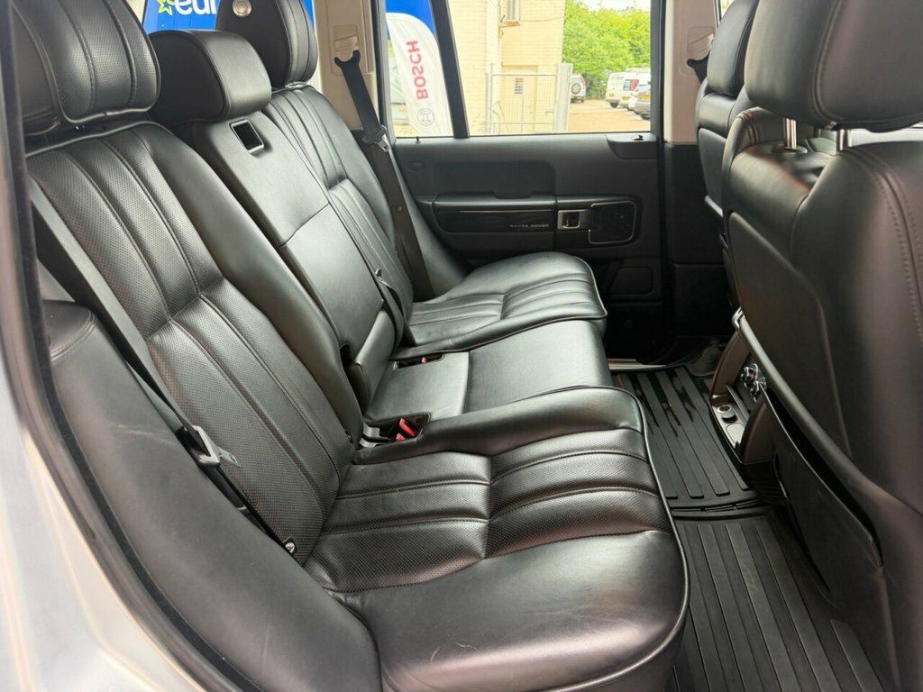 Land Rover Range Rover 3.0 Tdv6 Vogue 258 Bhp Silver #35