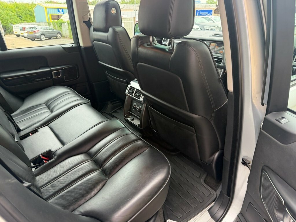 Land Rover Range Rover 3.0 Tdv6 Vogue 258 Bhp Silver #34