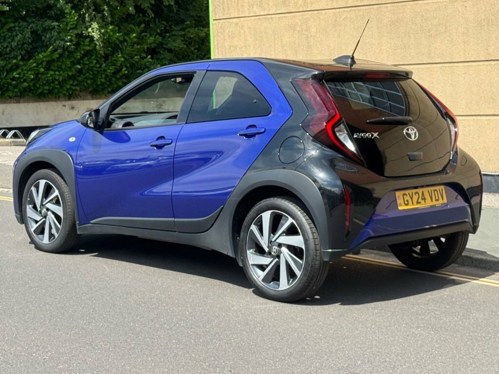 Toyota Aygo X 1L Edge Blue #5
