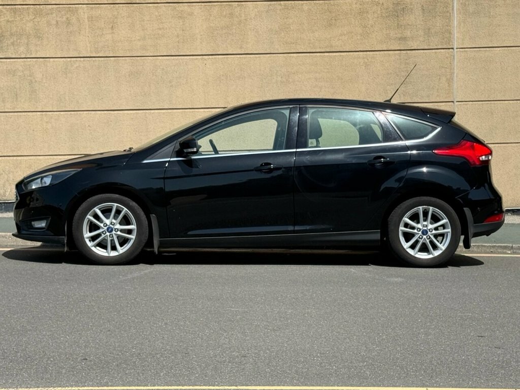 Ford Focus 1L Zetec Black #3