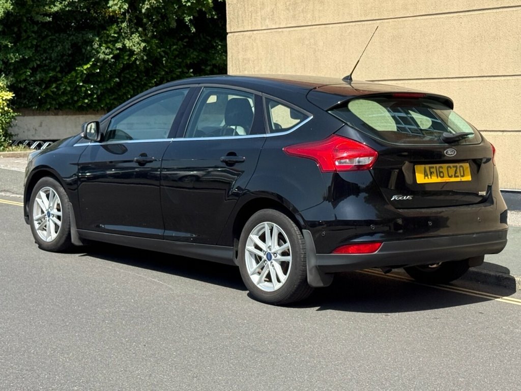 Ford Focus 1L Zetec Black #4