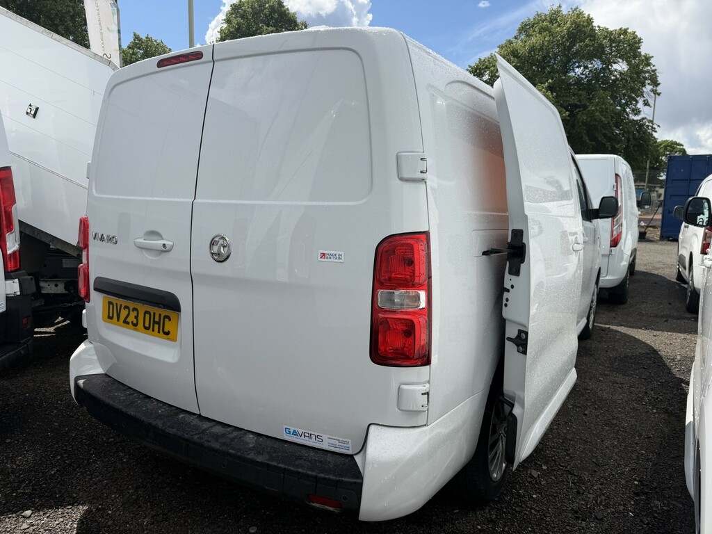 Vauxhall Vivaro Panel Van 1.5 Vivaro Pro 1.5Td 100 M6 Ss L2h1 290 DV23OHC White #3