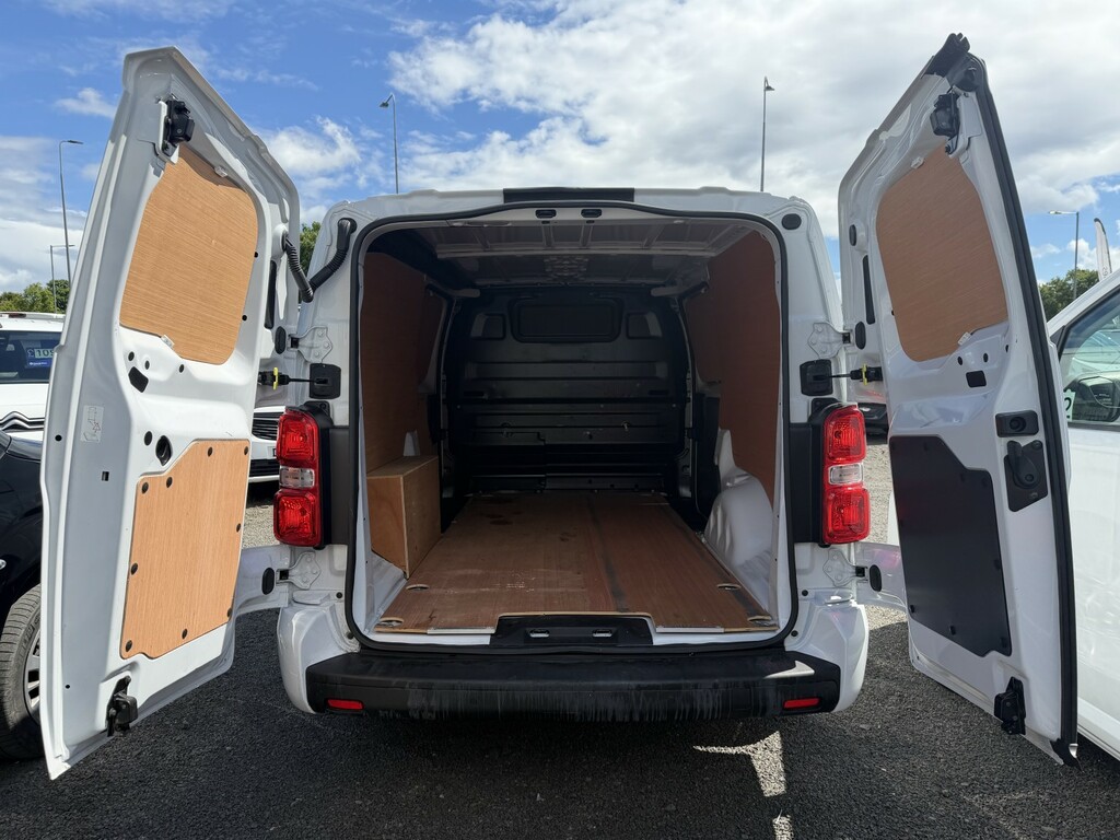Vauxhall Vivaro Panel Van 1.5 Vivaro Pro 1.5Td 100 M6 Ss L2h1 290 DV73UVH White #6