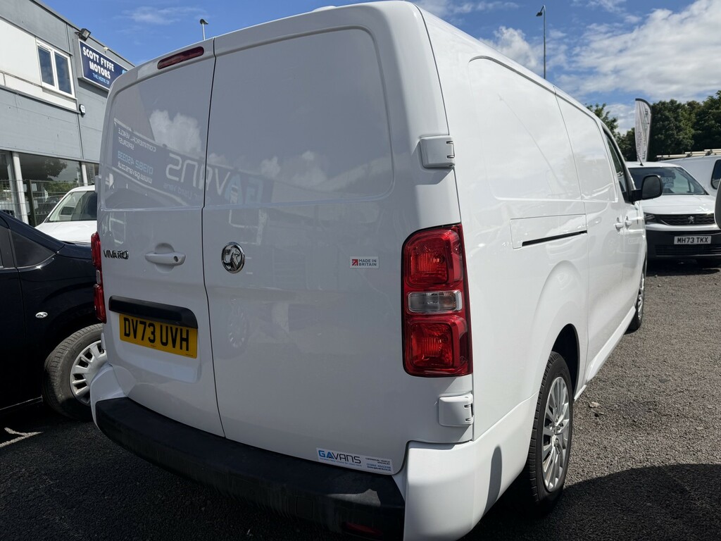 Vauxhall Vivaro Panel Van 1.5 Vivaro Pro 1.5Td 100 M6 Ss L2h1 290 DV73UVH White #3