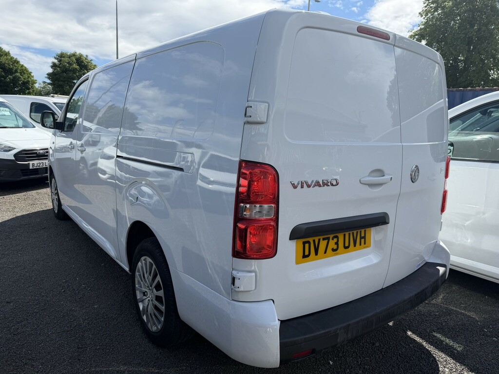 Vauxhall Vivaro Panel Van 1.5 Vivaro Pro 1.5Td 100 M6 Ss L2h1 290 DV73UVH White #4