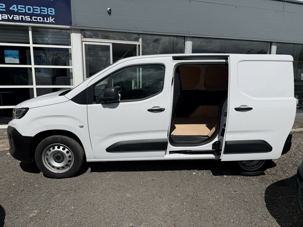 Peugeot Partner Panel Van 1.5 Partner Pv Standard 1.5 Bhdi 100 Ss MW74FMV White #6