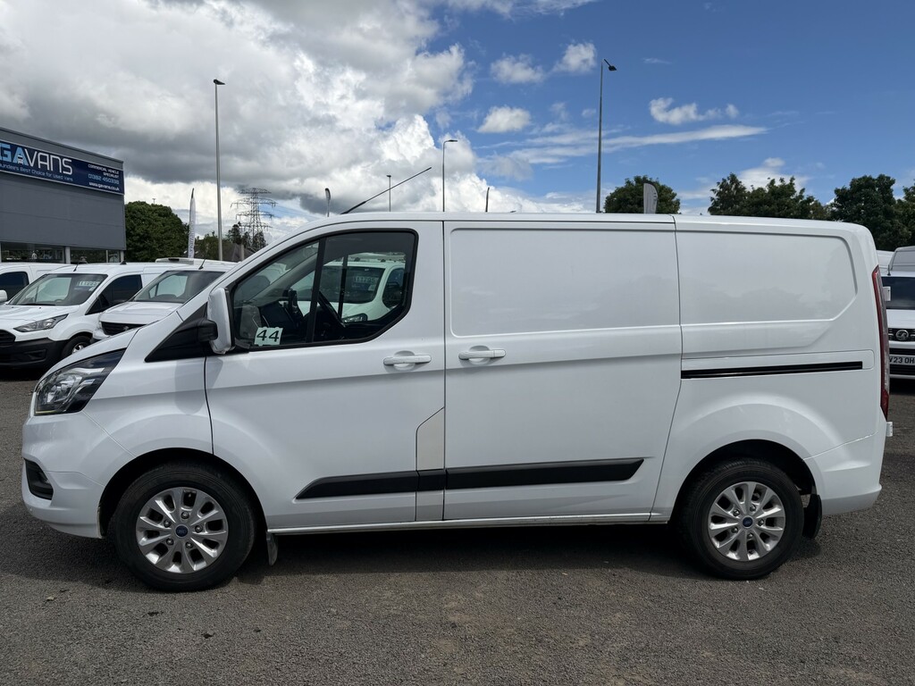 Ford Transit Custom Panel Van 2.0 Transit Custom Limited Van 300 L1 2. MF22UPO White #4