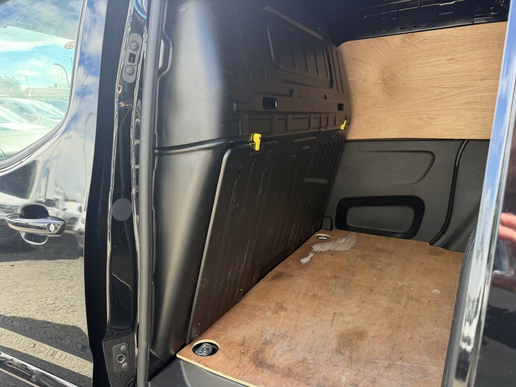 Vauxhall Combo 1.5 Combo Pro Pv L1 2300 1.5D 100 M6 Black #6