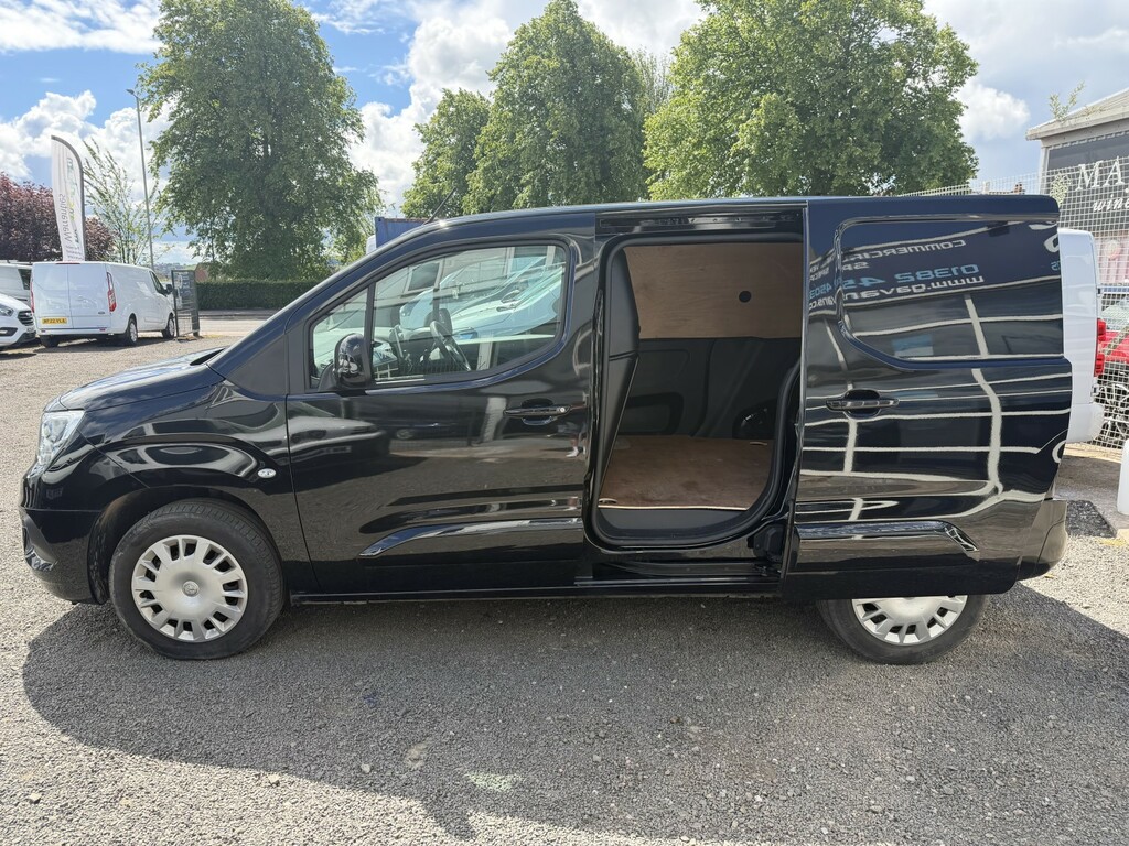 Vauxhall Combo 1.5 Combo Pro Pv L1 2300 1.5D 100 M6 Black #4