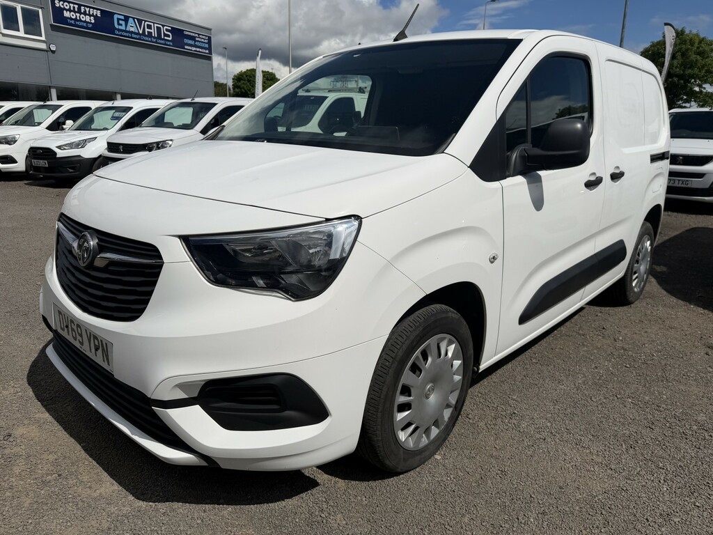 Vauxhall Combo 1.6 Turbo D 2300 Sportive White #4