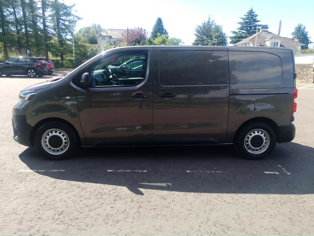 Toyota PROACE 1.6D Comfort Medium Panel Van Mwb Euro 6 Ss Grey #4
