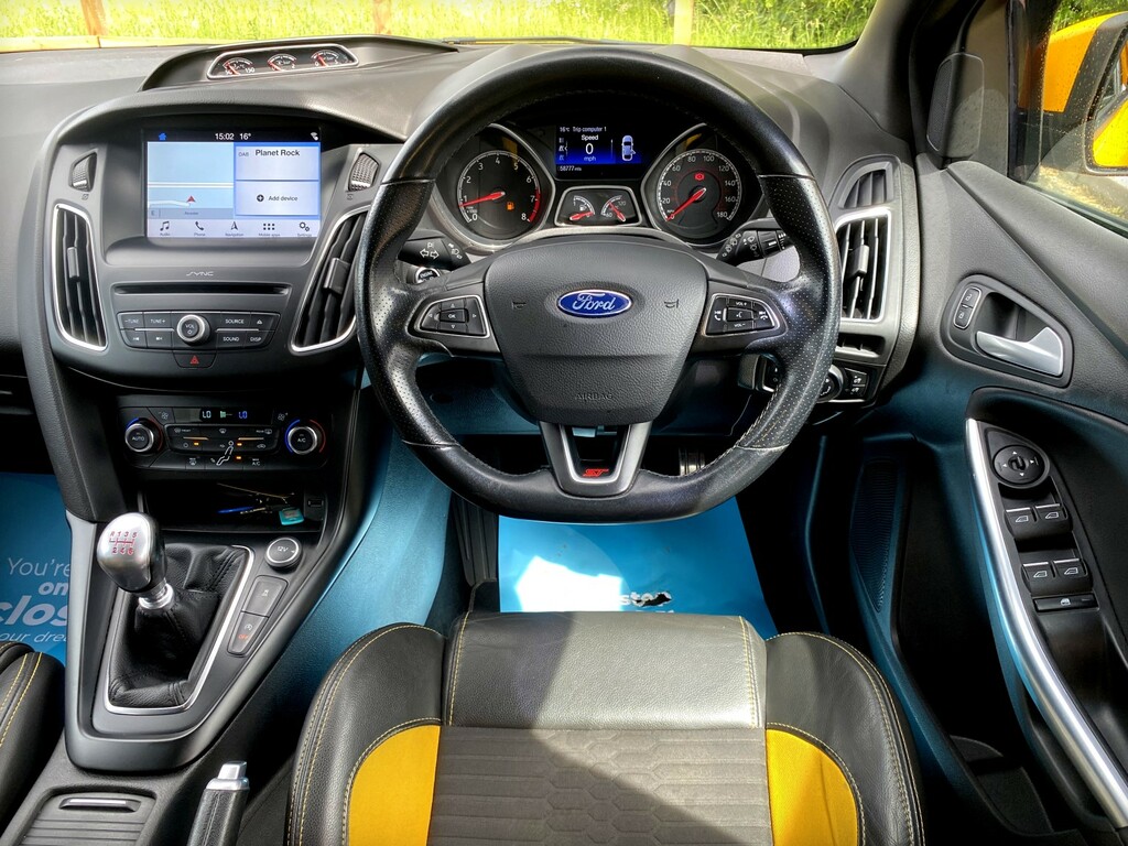 Ford Focus St-2 2.0 Ecoboost - Tangerine Scream - 58 800 Mile FP17XBB Yellow #6