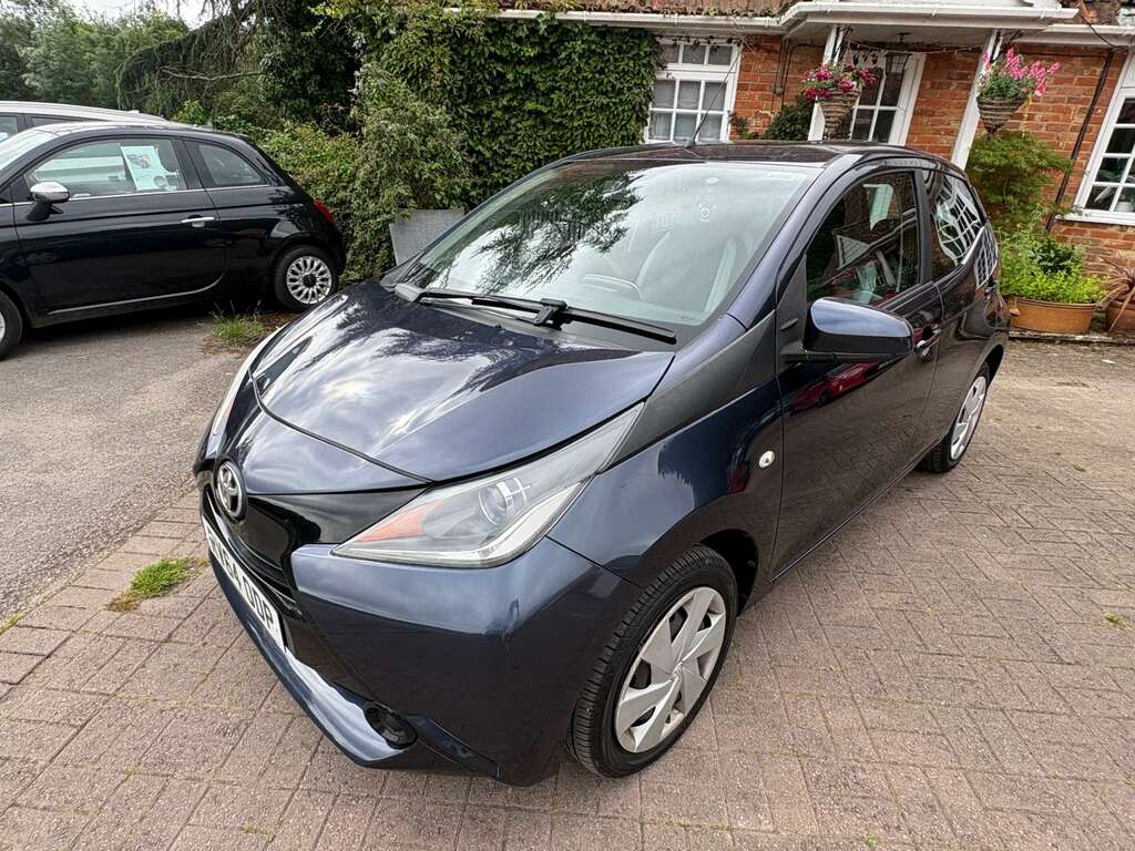 Toyota Aygo X 1.0 Aygo X-play Vvt-i Blue #2