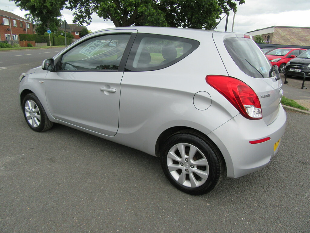 Hyundai I20 1.4 Active  #9