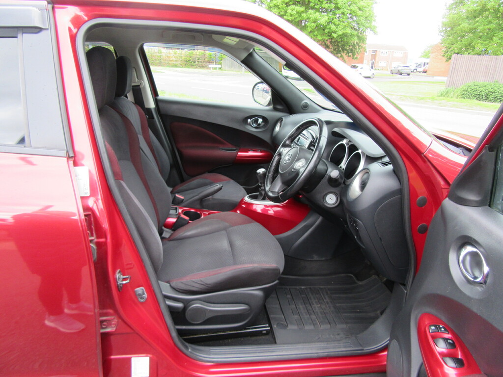 Nissan Juke 1.6 Acenta Premium Black #16