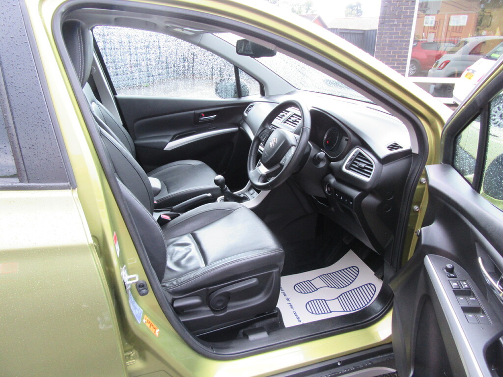 Suzuki SX4 S Cross 1.6 Sz3 White #20
