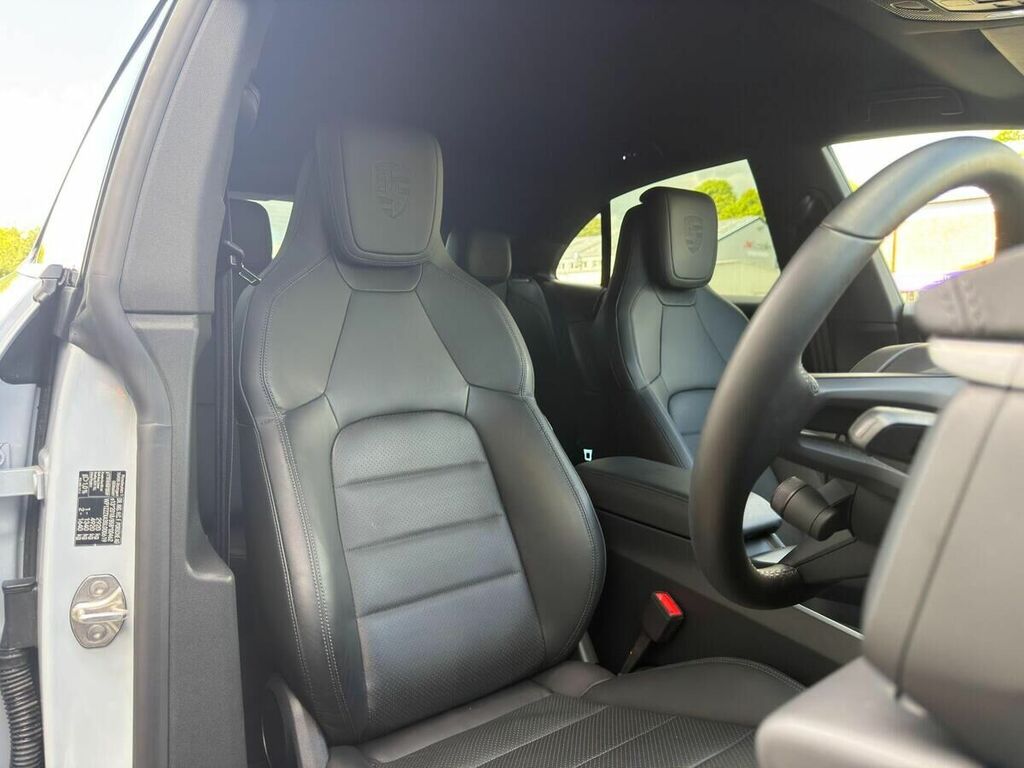 Porsche Macan 4 2024 Black #12