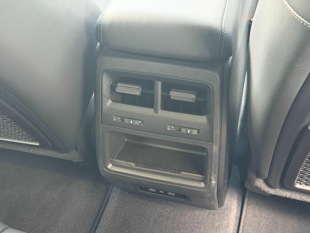 Porsche Macan 4 2024 Black #53