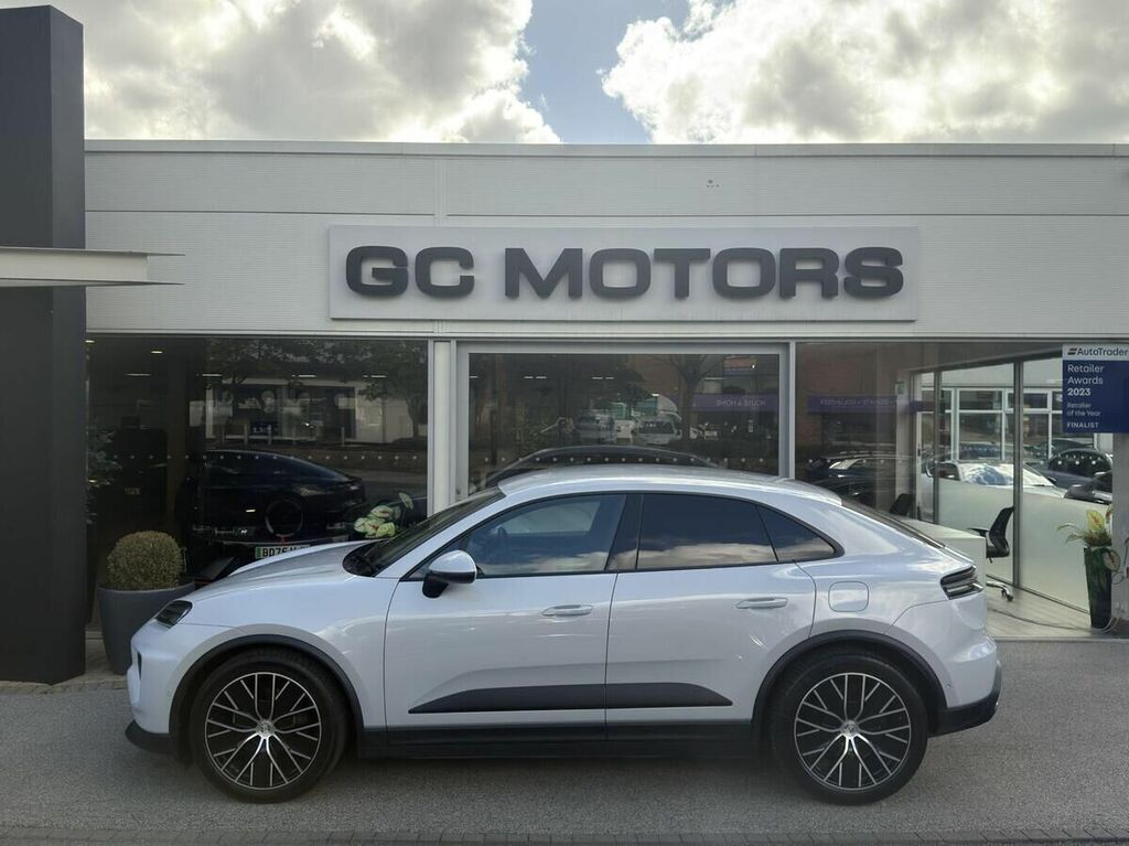 Porsche Macan 100Kwh 4 Suv 4Wd 408 Ps Grey #4