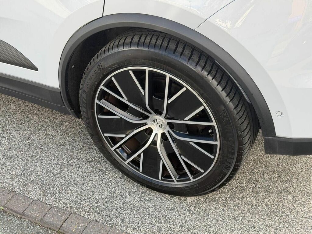 Porsche Macan 4 2024 Black #66