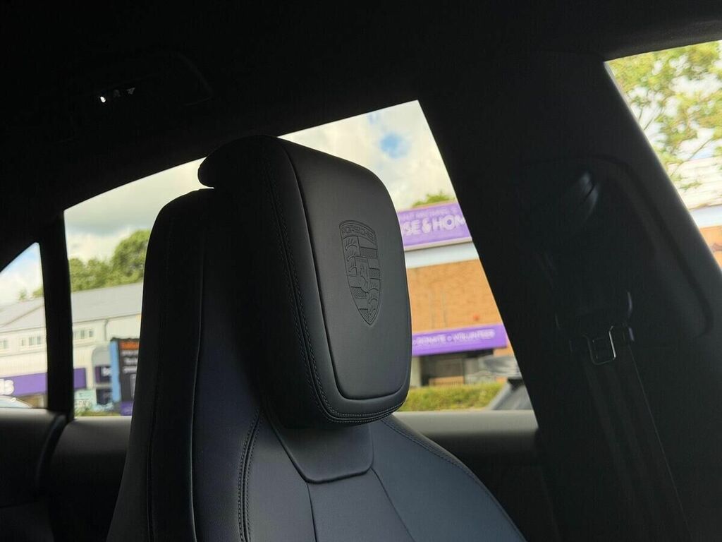 Porsche Macan 4 2024 Black #48
