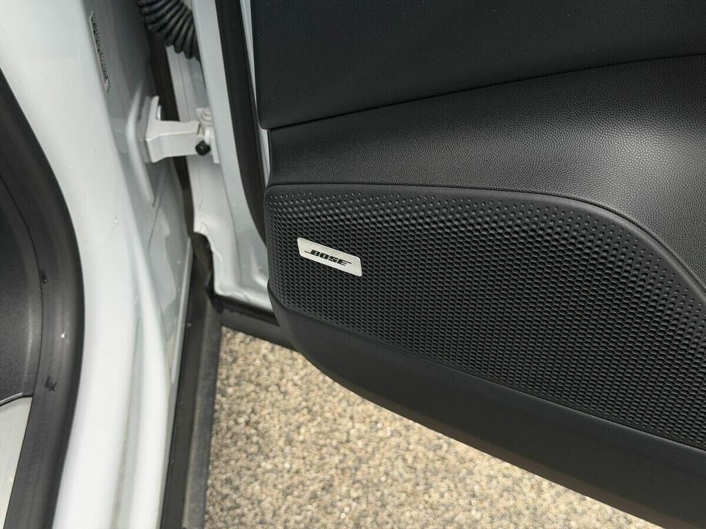 Porsche Macan 4 2024 Black #22