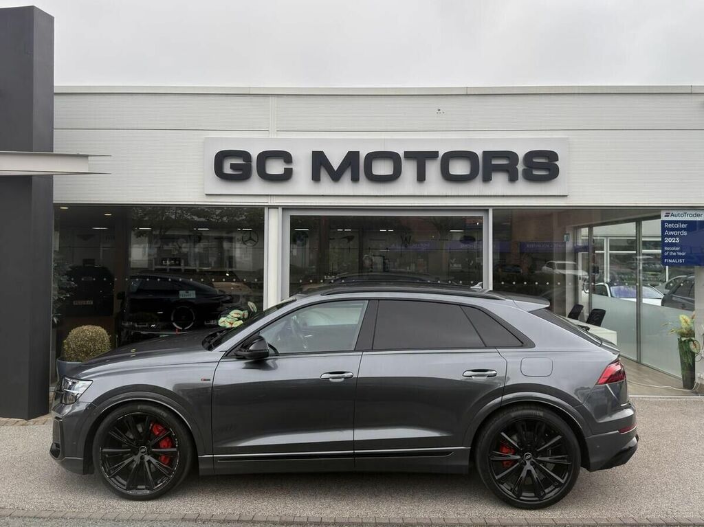 Audi Q8 3.0 Tfsie V6 55 Black Edition Suv Plug- Grey #4